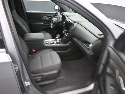 Used 2023 Chevrolet Traverse LT w/ Rear Camera Mirror Package AWD/4WD image 10