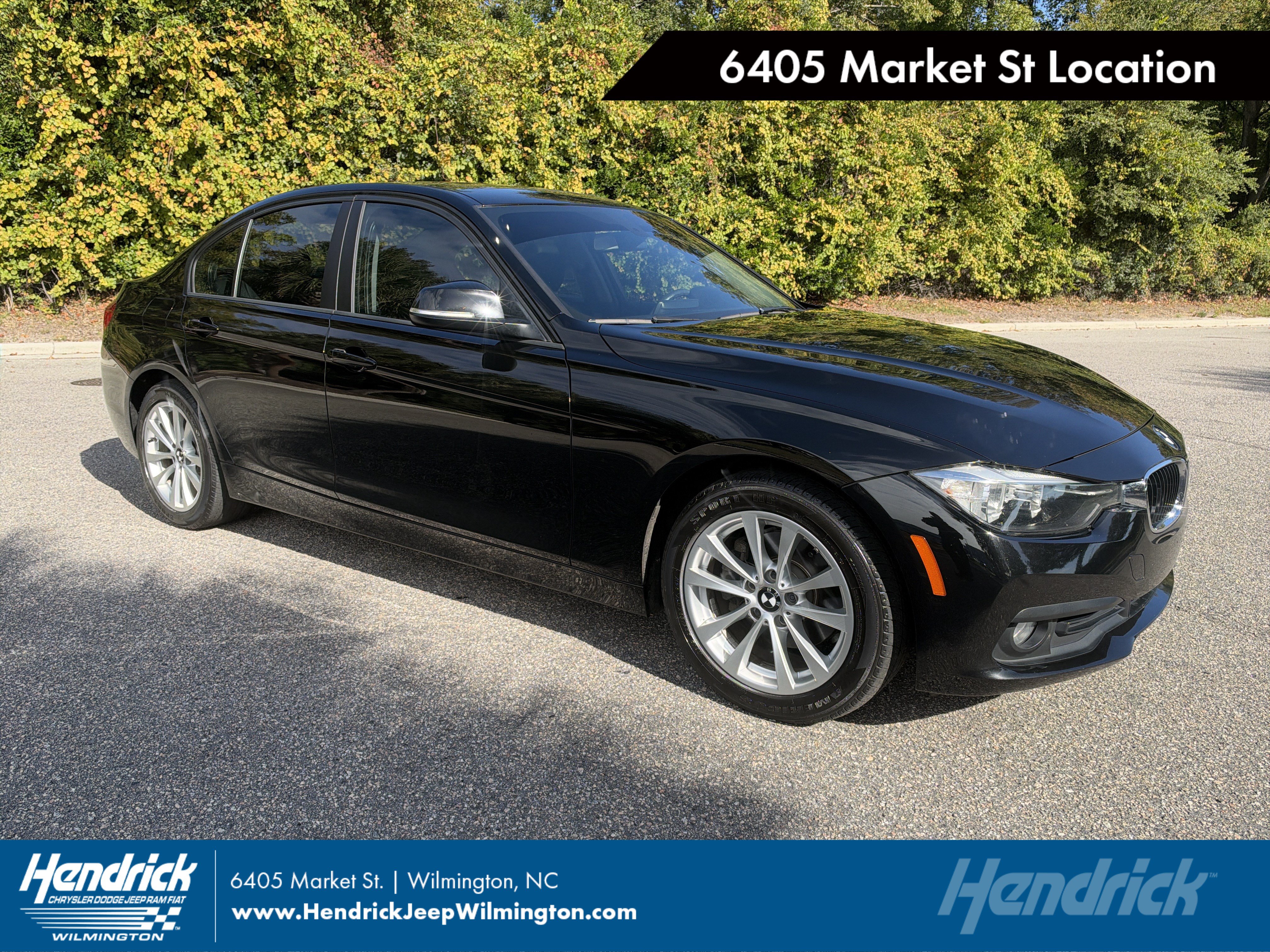 Used 2017 BMW 320i Sedan RWD image 1
