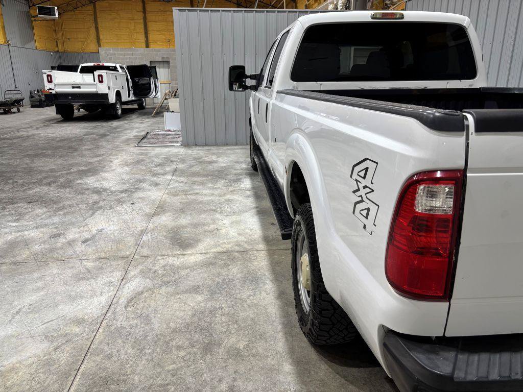 Used 2015 Ford F250 XL w/ Camper Package AWD/4WD image 9