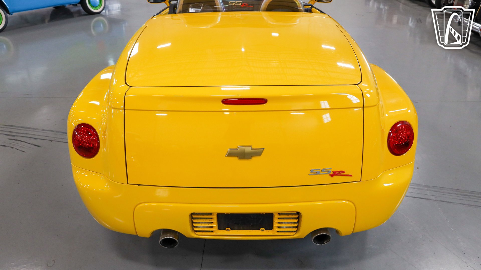 Used 2004 Chevrolet SSR w/ Preferred Equipment Group RWD image 25