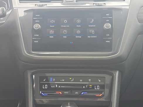 Certified 2024 Volkswagen Tiguan SEL R-Line AWD/4WD image 26