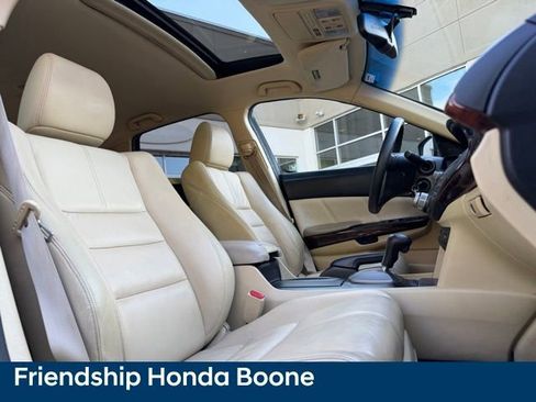 Used 2010 Honda Crosstour EX-L image 41