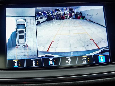 Used 2023 Buick Enclave Avenir w/ Avenir Technology Package AWD/4WD image 26