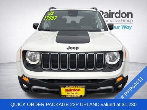Used 2023 Jeep Renegade Latitude AWD/4WD image 2