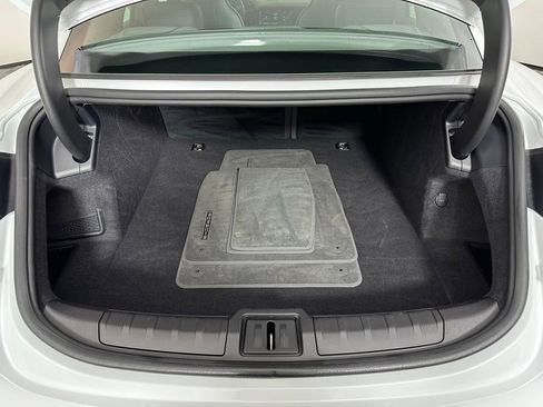 Used 2023 Porsche Taycan Base w/ Premium Package image 25