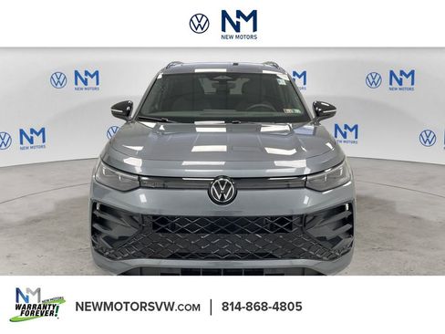 New 2026 Volkswagen Tiguan SE R-Line image 6
