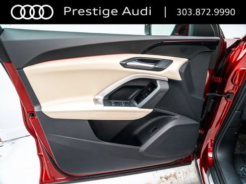 Used 2025 Audi Q5 Premium w/ Convenience Package AWD/4WD image 21