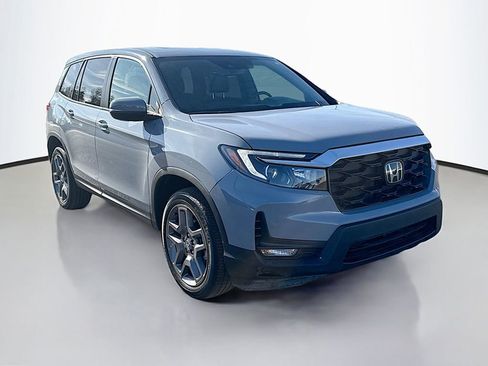 Used 2023 Honda Passport EX-L image 2