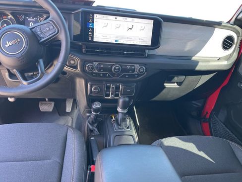 Used 2024 Jeep Wrangler Sport S image 11