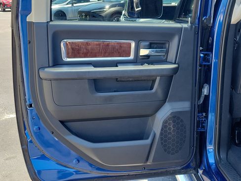 Used 2011 RAM 2500 Laramie RWD image 13