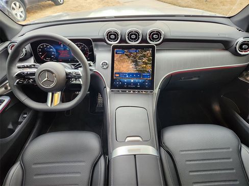 Used 2026 Mercedes-Benz GLC 300 4MATIC image 10