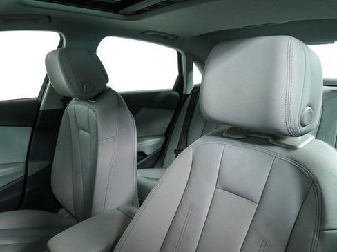 Used 2021 Audi A4 2.0T Premium Plus w/ Premium Plus Package image 5