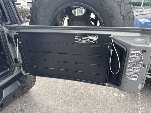 Used 2019 Jeep Wrangler Unlimited Rubicon image 20