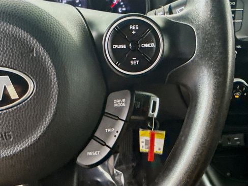 Used 2017 Kia Soul w/ Convenience Package FWD image 15