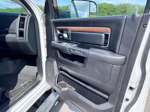 Used 2016 RAM 2500 Laramie w/ Convenience Group AWD/4WD image 18