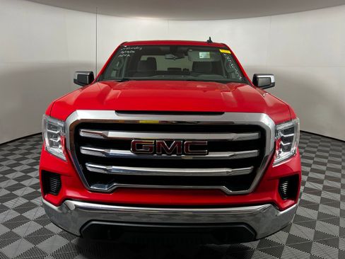 Used 2019 GMC Sierra 1500 SLE w/ SLE Value Package AWD/4WD image 2