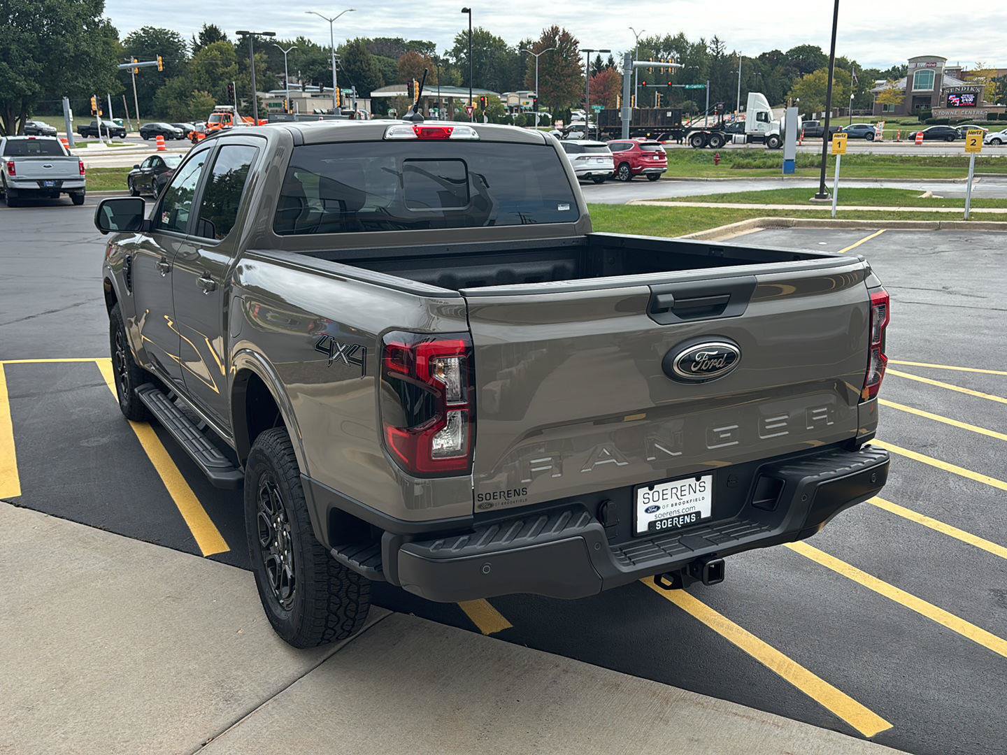 New 2026 Ford Ranger Lariat w/ Black Appearance Package AWD/4WD image 7