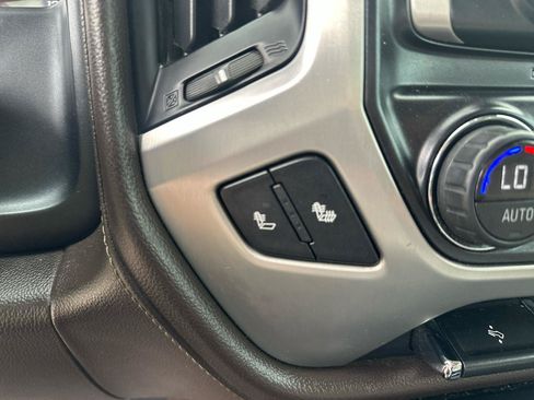 Used 2015 GMC Sierra 1500 SLT w/ SLT Preferred Package AWD/4WD image 13