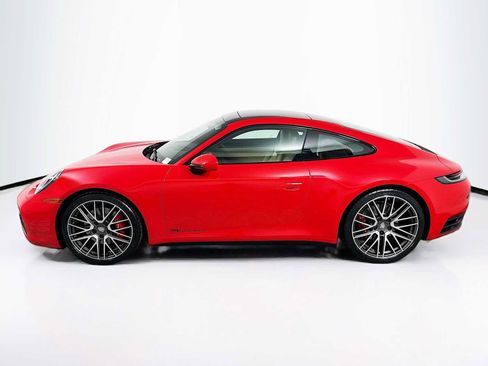 Certified 2022 Porsche 911 Carrera 4S image 2