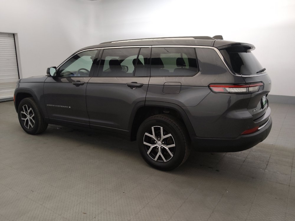 Used 2023 Jeep Grand Cherokee L Limited w/ Luxury Tech Group II AWD/4WD image 3