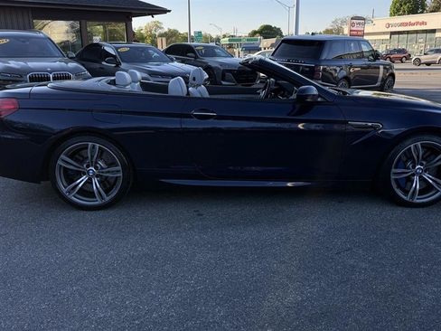 Used 2016 BMW M6 Convertible RWD image 19