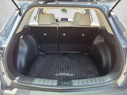 Used 2024 Toyota Corolla Cross L FWD image 6