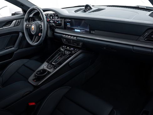 New 2026 Porsche 911 Carrera 4S image 12
