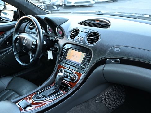 Used 2005 Mercedes-Benz SL 55 AMG image 42