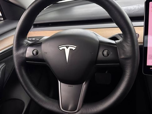 Used 2022 Tesla Model 3 Long Range AWD/4WD image 12