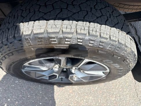 Used 2025 Chevrolet Silverado 1500 RST w/ Protection Package AWD/4WD image 17