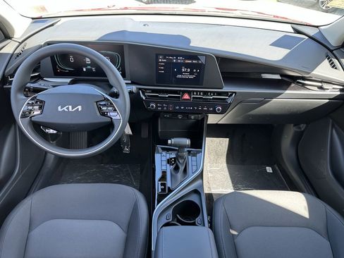 New 2026 Kia Niro LX FWD image 8