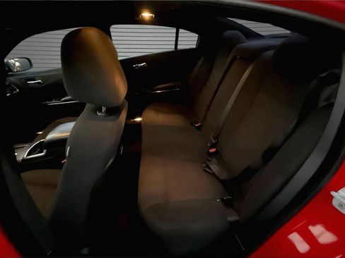 Used 2014 Dodge Charger SXT image 21