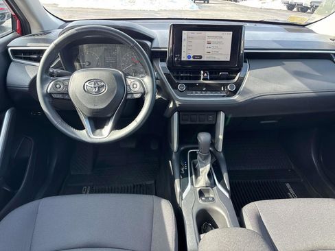Certified 2023 Toyota Corolla Cross LE w/ Moonroof Package image 11