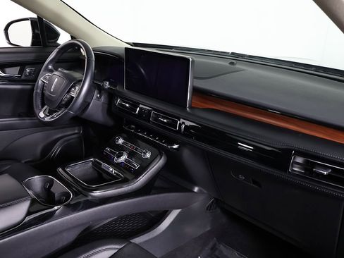 Used 2023 Lincoln Nautilus Reserve AWD/4WD image 30
