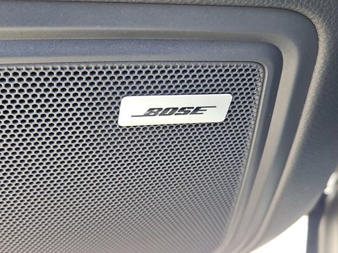 Certified 2024 Porsche Macan AWD/4WD image 21