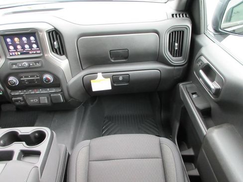 New 2026 Chevrolet Silverado 1500 Custom Trail Boss AWD/4WD image 18