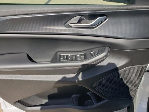 New 2025 Jeep Grand Cherokee Laredo w/ Luxury Tech Group I image 11