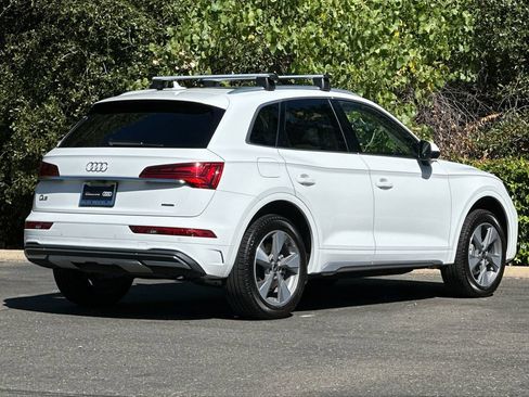 Certified 2023 Audi Q5 Premium AWD/4WD image 5