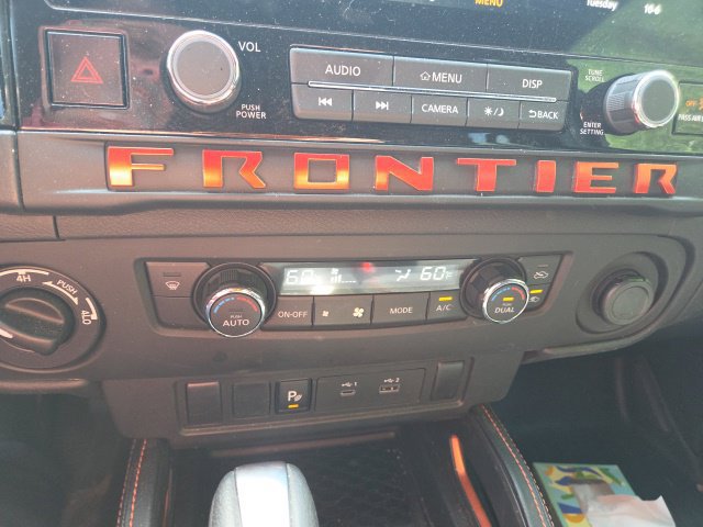 Used 2025 Nissan Frontier PRO-4X AWD/4WD image 10