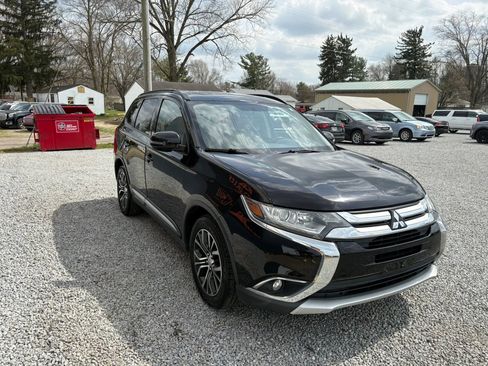 Used 2016 Mitsubishi Outlander SEL image 5