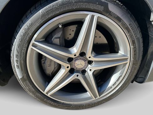 Used 2017 Mercedes-Benz E 300 4MATIC image 18