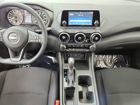 Used 2025 Nissan Sentra S image 35