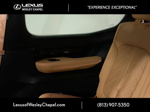 Used 2024 Jeep Grand Wagoneer Series III w/ Quick Order Packagew 28T AWD/4WD image 25