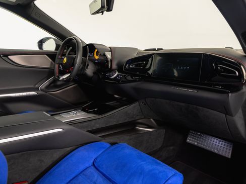 Certified 2025 Ferrari Purosangue AWD/4WD image 28
