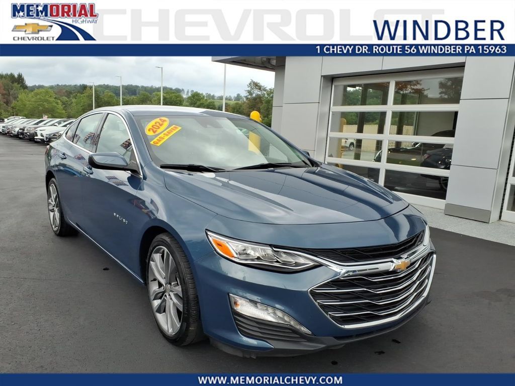 Used 2024 Chevrolet Malibu LT FWD image 1