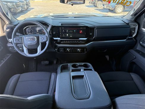 Certified 2025 GMC Sierra 1500 SLE w/ X31 Off-Road Package image 29