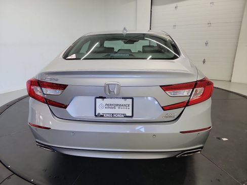 Used 2022 Honda Accord Touring image 8