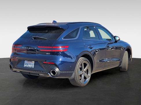 Used 2023 Genesis GV70 2.5T w/ Sport Prestige Package image 4