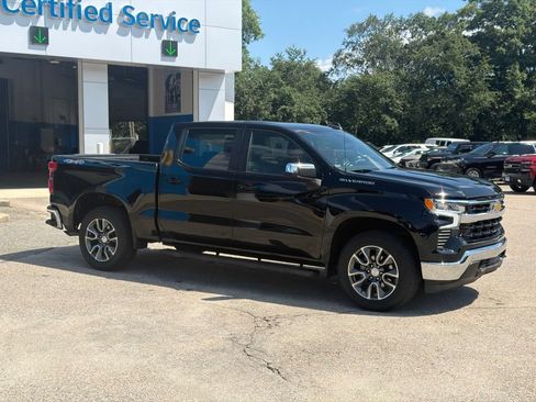 Used 2023 Chevrolet Silverado 1500 LT AWD/4WD image 8