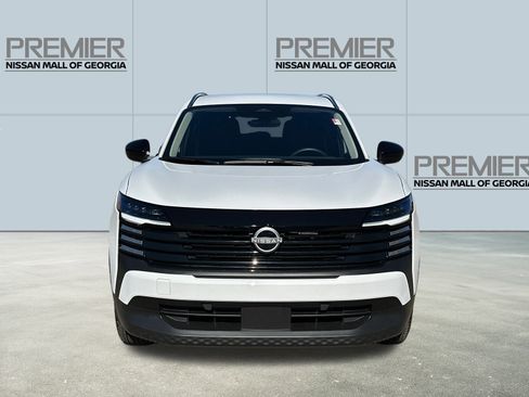 Used 2026 Nissan Kicks SV image 2